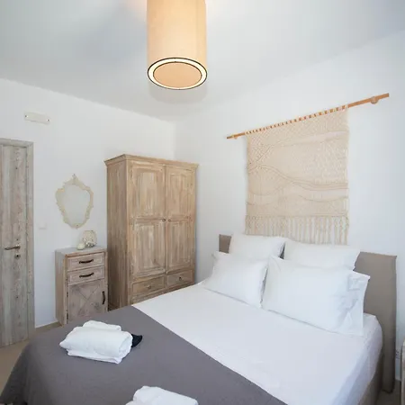 Cocos Villa Super Paradise Beach (Mykonos)