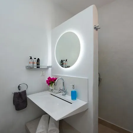 Cocos * Super Paradise Beach (Mykonos)