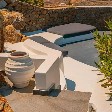 Cocos * Super Paradise Beach (Mykonos)